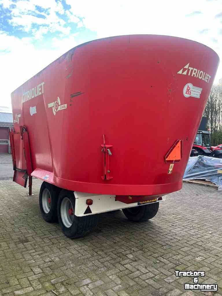 Futtermischwagen Vertikal Trioliet Solomix 2 2400L ZK-T