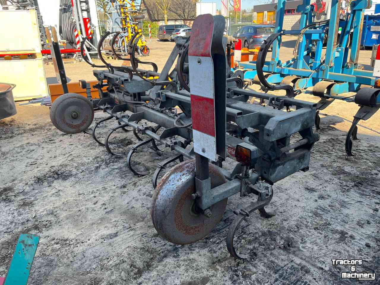 Grubber Ipsam Triltand cultivator