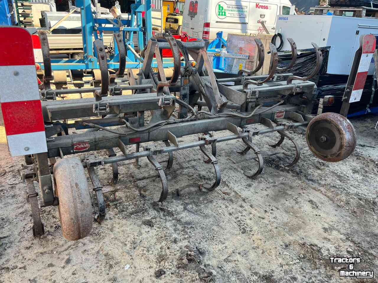 Grubber Ipsam Triltand cultivator