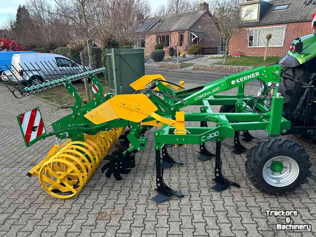 Grubber Kerner Corona 300 sterwiel cultivator