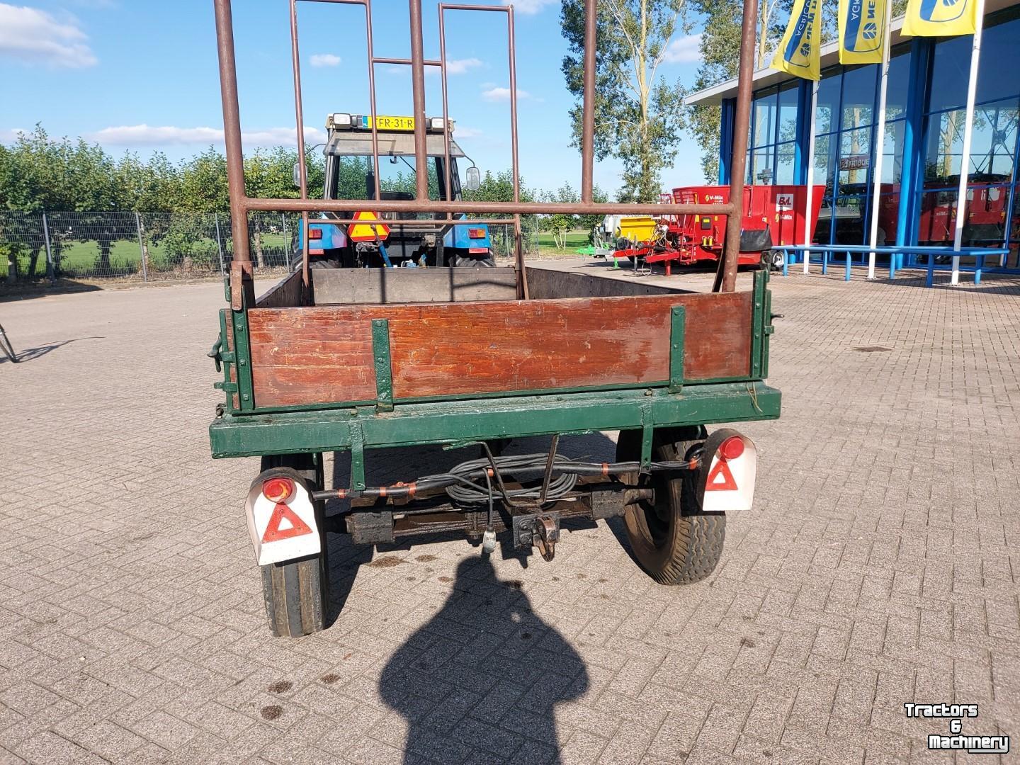 Tieflader / Anhänger  VIERWIELIGE LANDBOUWWAGEN