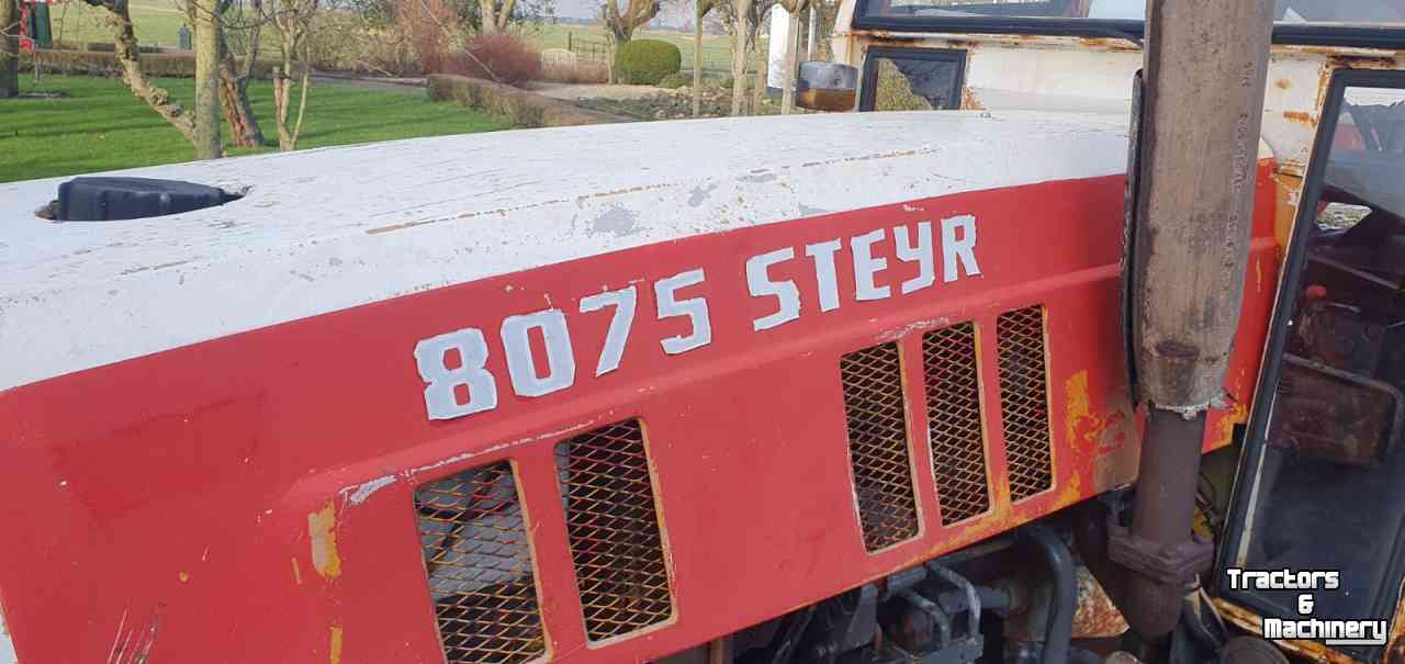 Schlepper / Traktoren Steyr 8075