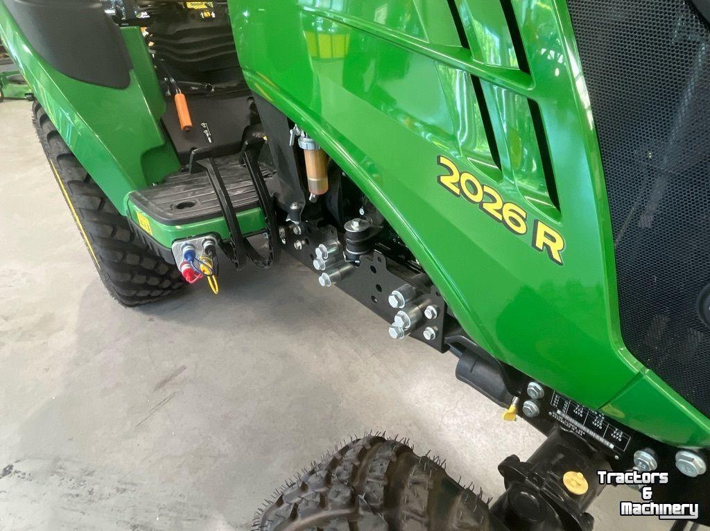 Obsttraktor John Deere 2026R