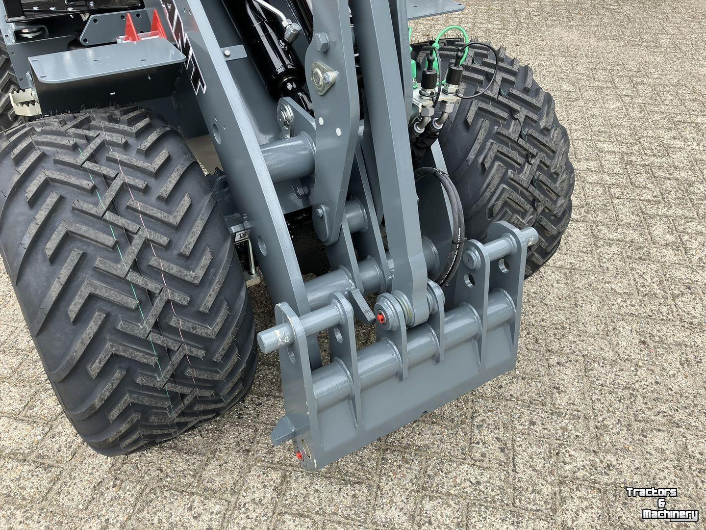 Radlader Giant G2700 HD+