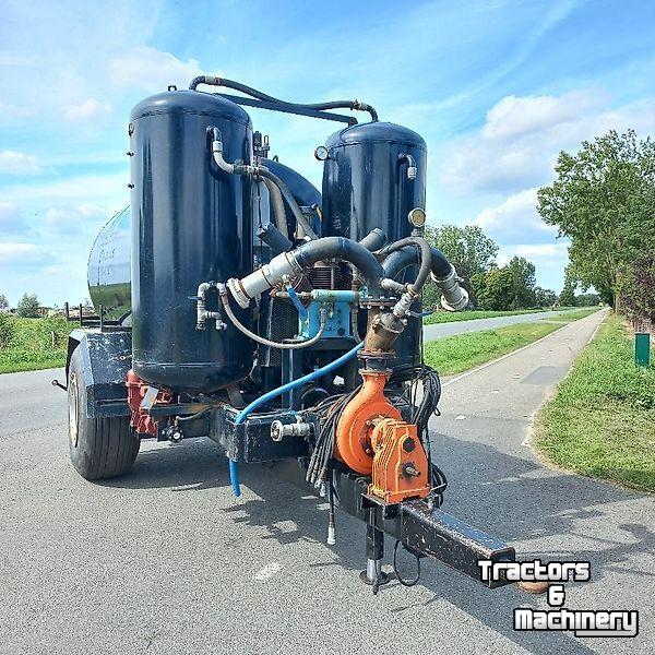 Güllepumpe  Pomptankwagen met compressor - en Doda pomp