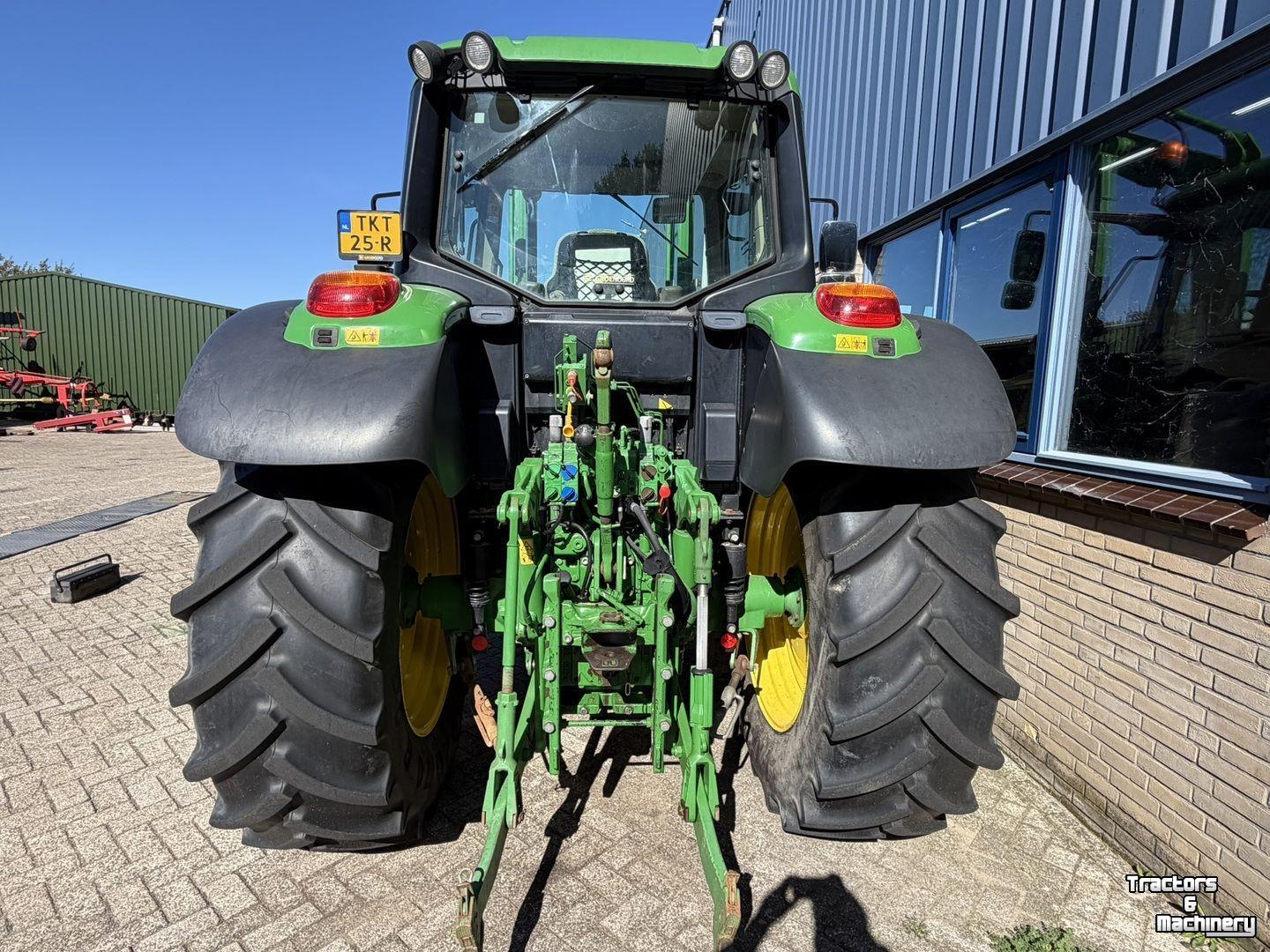 Schlepper / Traktor John Deere 6130M