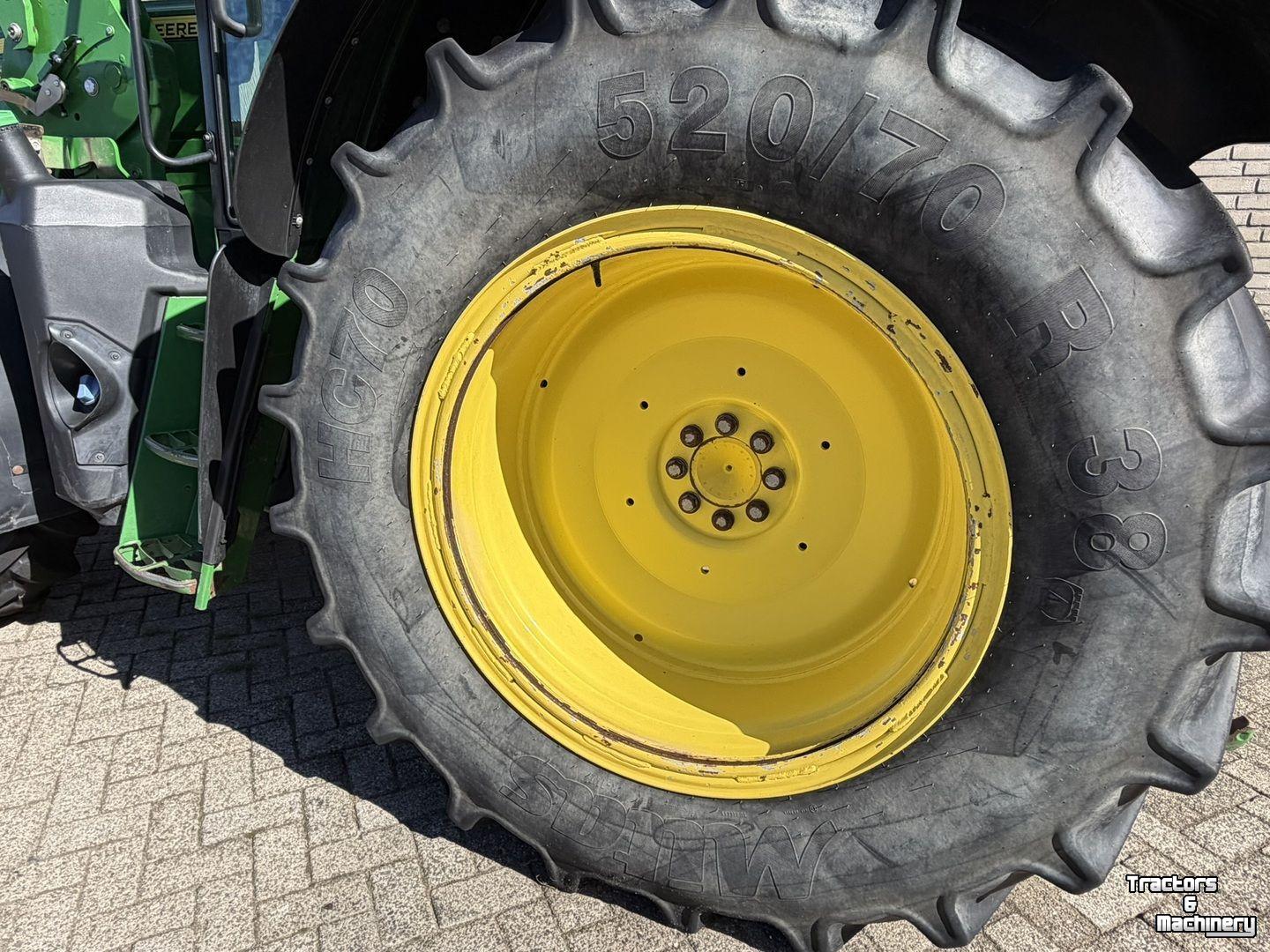Schlepper / Traktor John Deere 6130M
