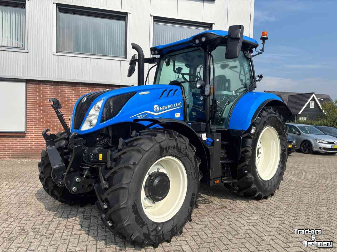 Schlepper / Traktor New Holland T6 180 DC