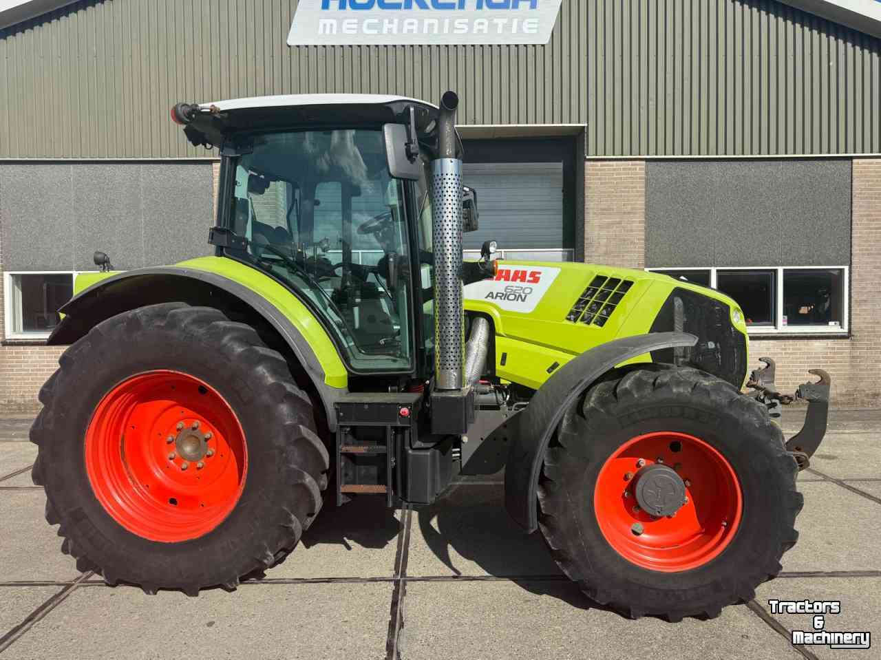 Schlepper / Traktor Claas Arion 620