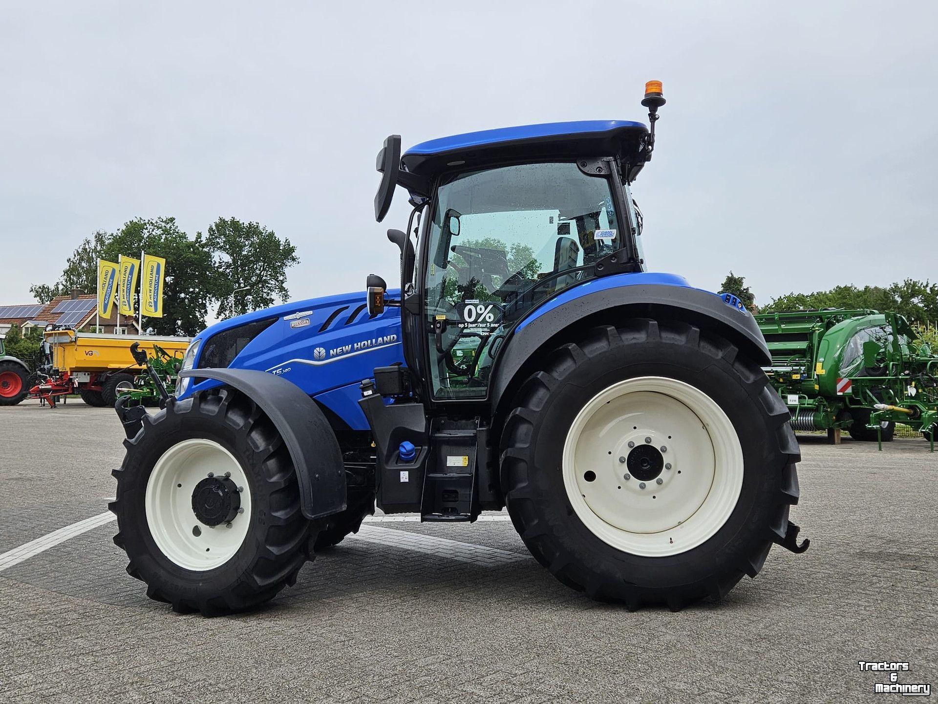 Schlepper / Traktor New Holland T5.140AC LV