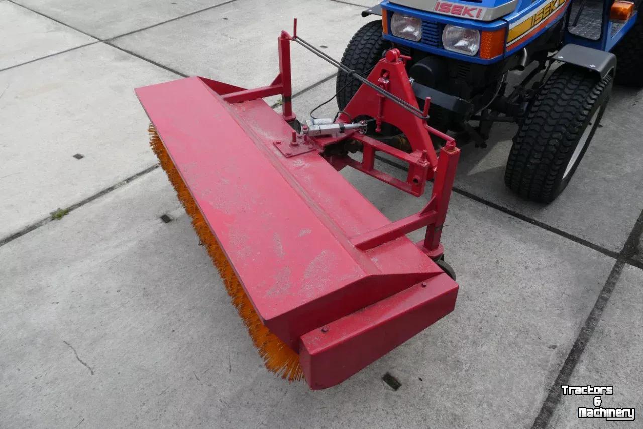 Kehrmaschine  140