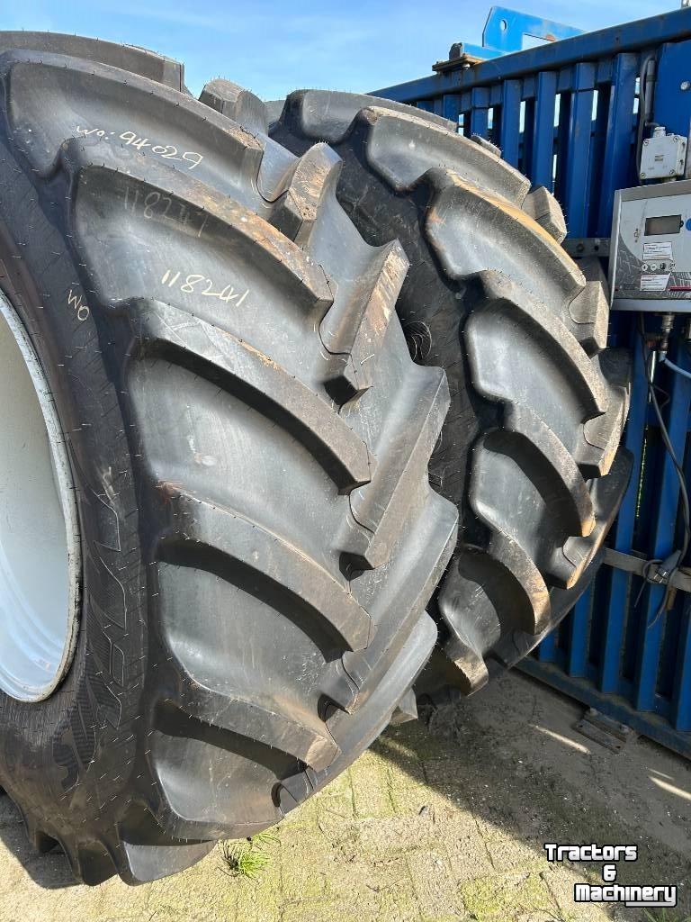 Räder, Reifen, Felgen & Distanzringe Mitas 650/75R38 SFT + 600/65R28