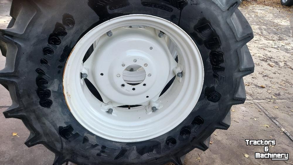 Räder, Reifen, Felgen & Distanzringe Good Year 480/70R30