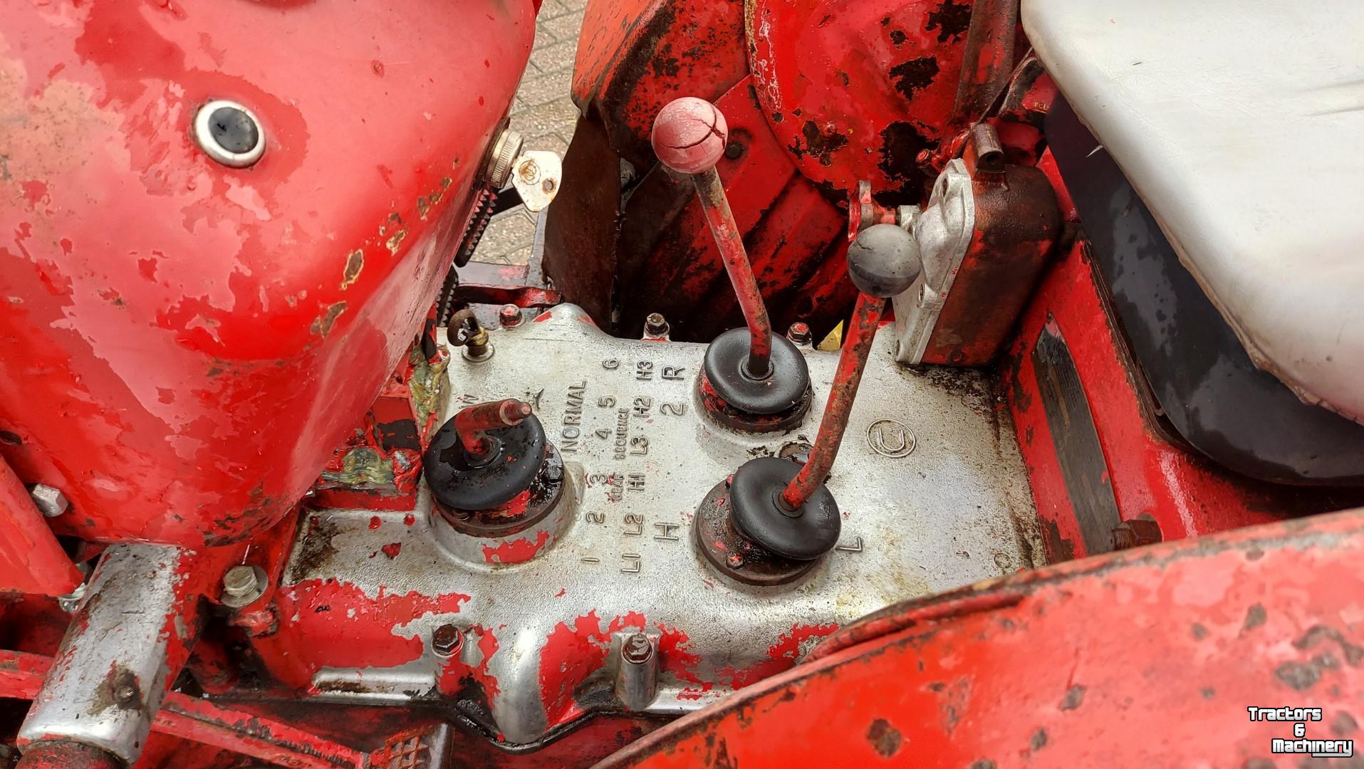 Schlepper / Traktor David Brown 880