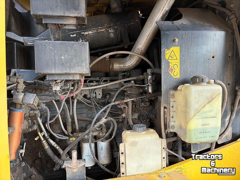 Radlader New Holland W130B