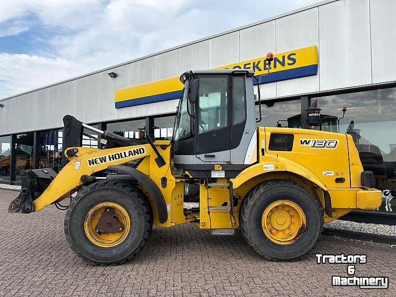 Radlader New Holland W130B