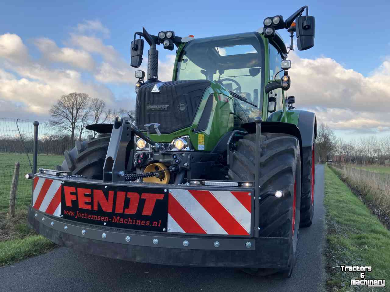 Frontstoßstange Fendt 310 311 312 313 314 Trekkerbumper rubber schuif