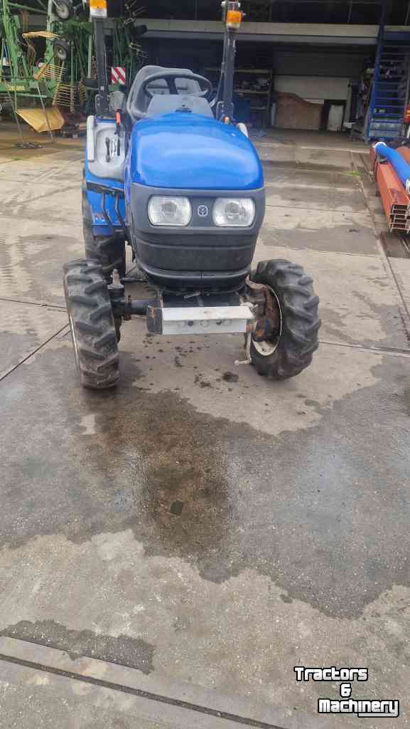 Gartentraktoren New Holland TC 21 d