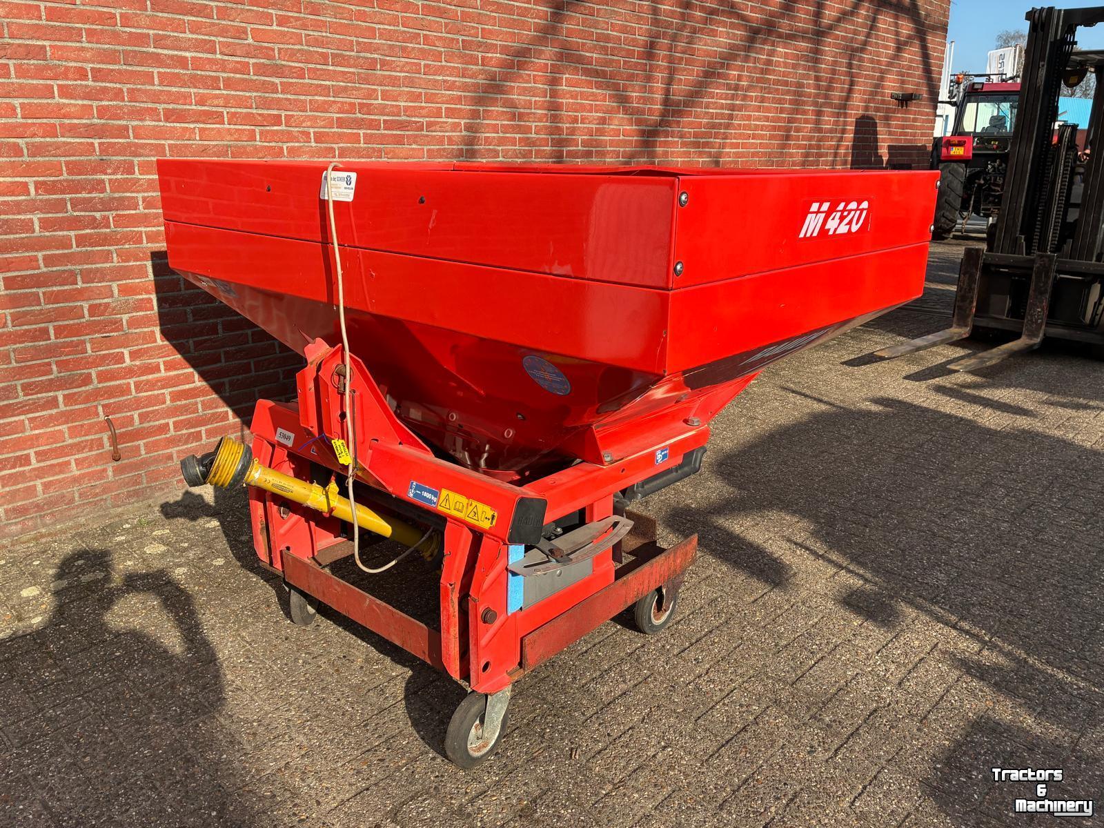 Düngerstreuer Kuhn MDS935-Q