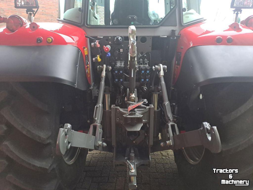 Schlepper / Traktor Massey Ferguson 5S.105 DYNA-4 EFFICIENT