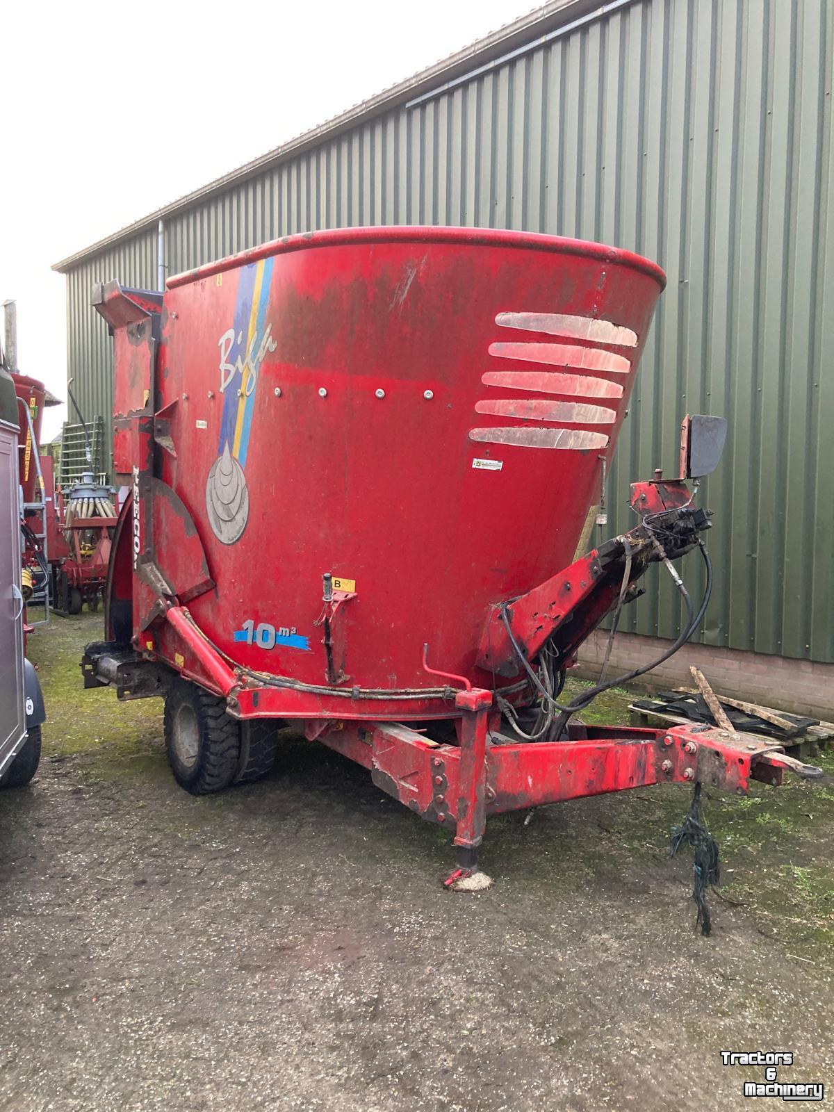 Futtermischwagen Vertikal Peecon VML 100
