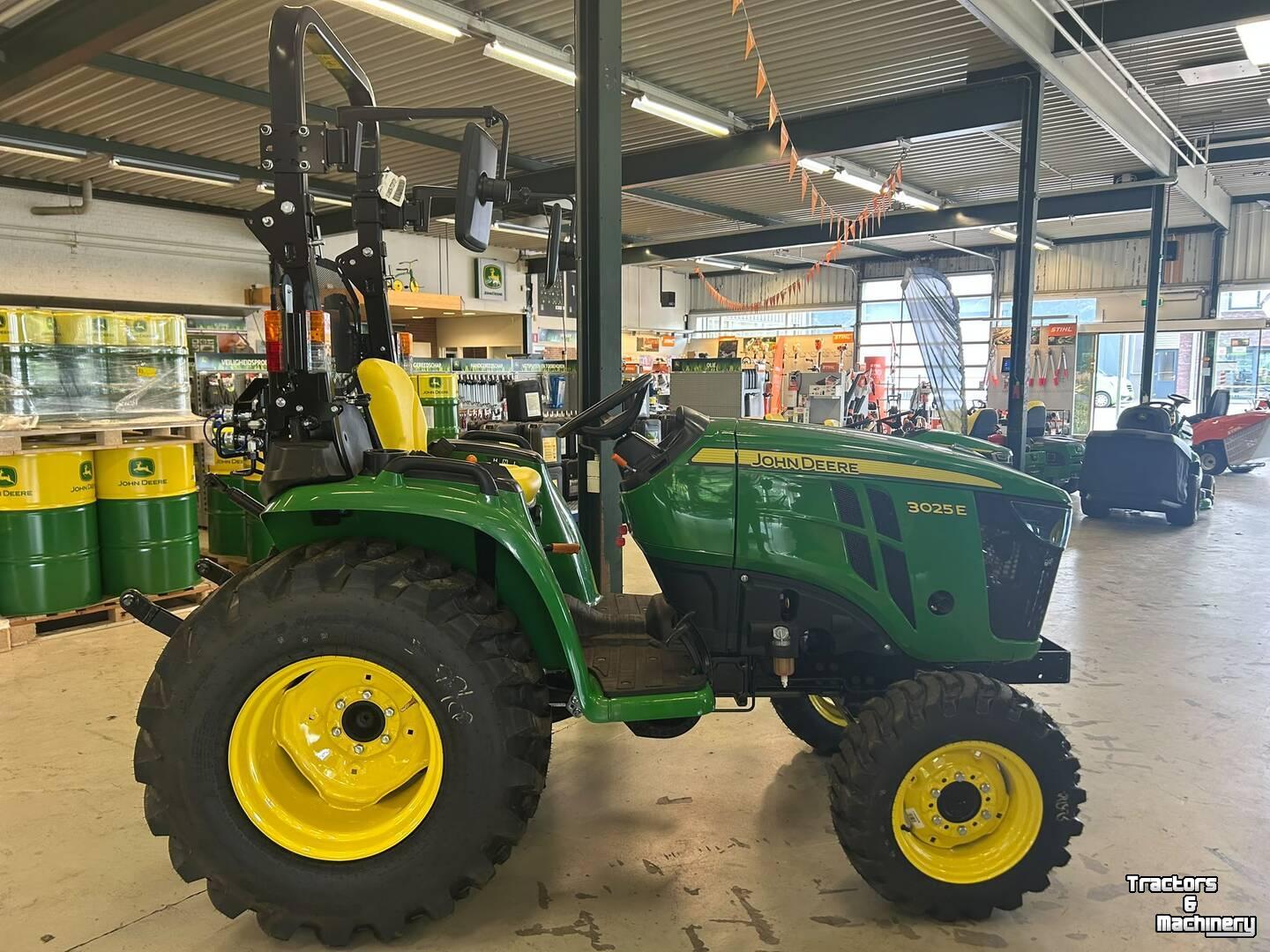 Obsttraktor John Deere 3025E