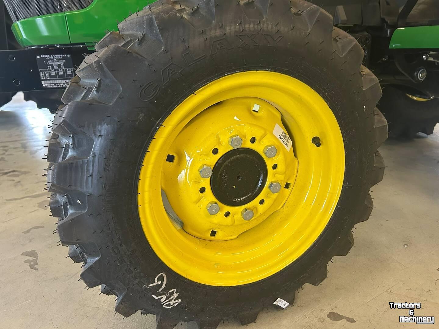 Obsttraktor John Deere 3025E