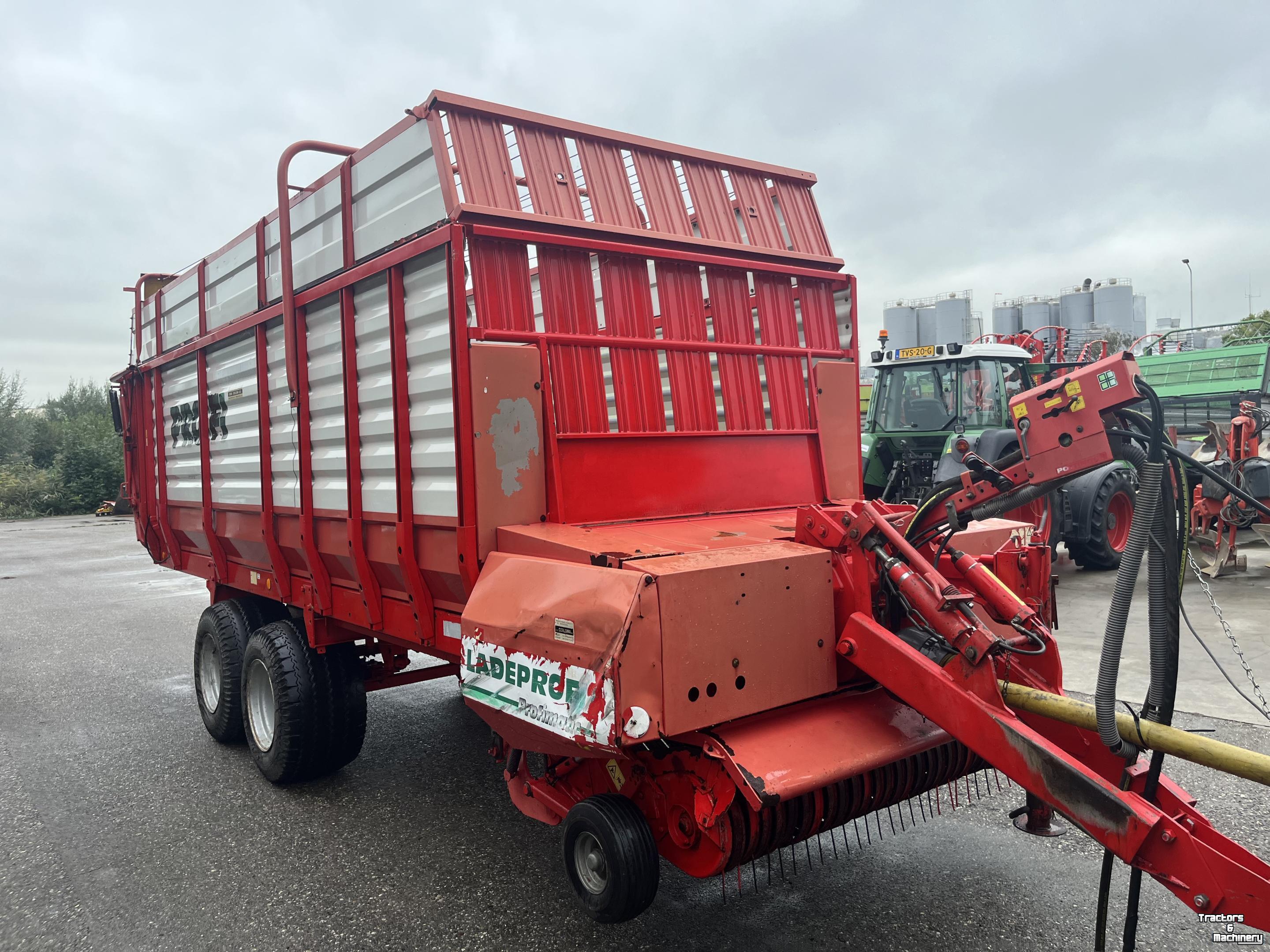 Lade- und Dosierwagen Pottinger Ladeprofi 3