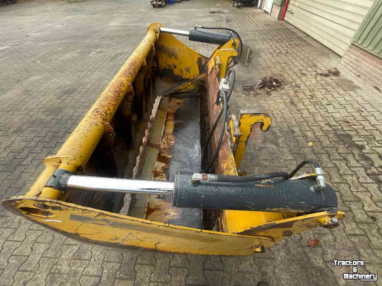 Silageschneidezange Mammut SC220M JCB