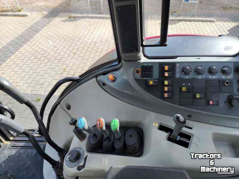 Schlepper / Traktor Valtra N121 HiTech
