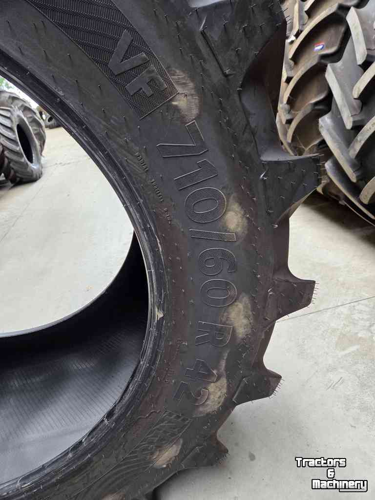 Räder, Reifen, Felgen & Distanzringe Continental VF710/60R42 TractorMaster