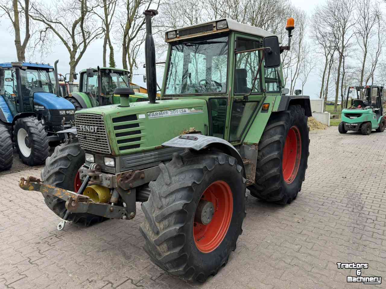 Schlepper / Traktor Fendt 309 LSA
