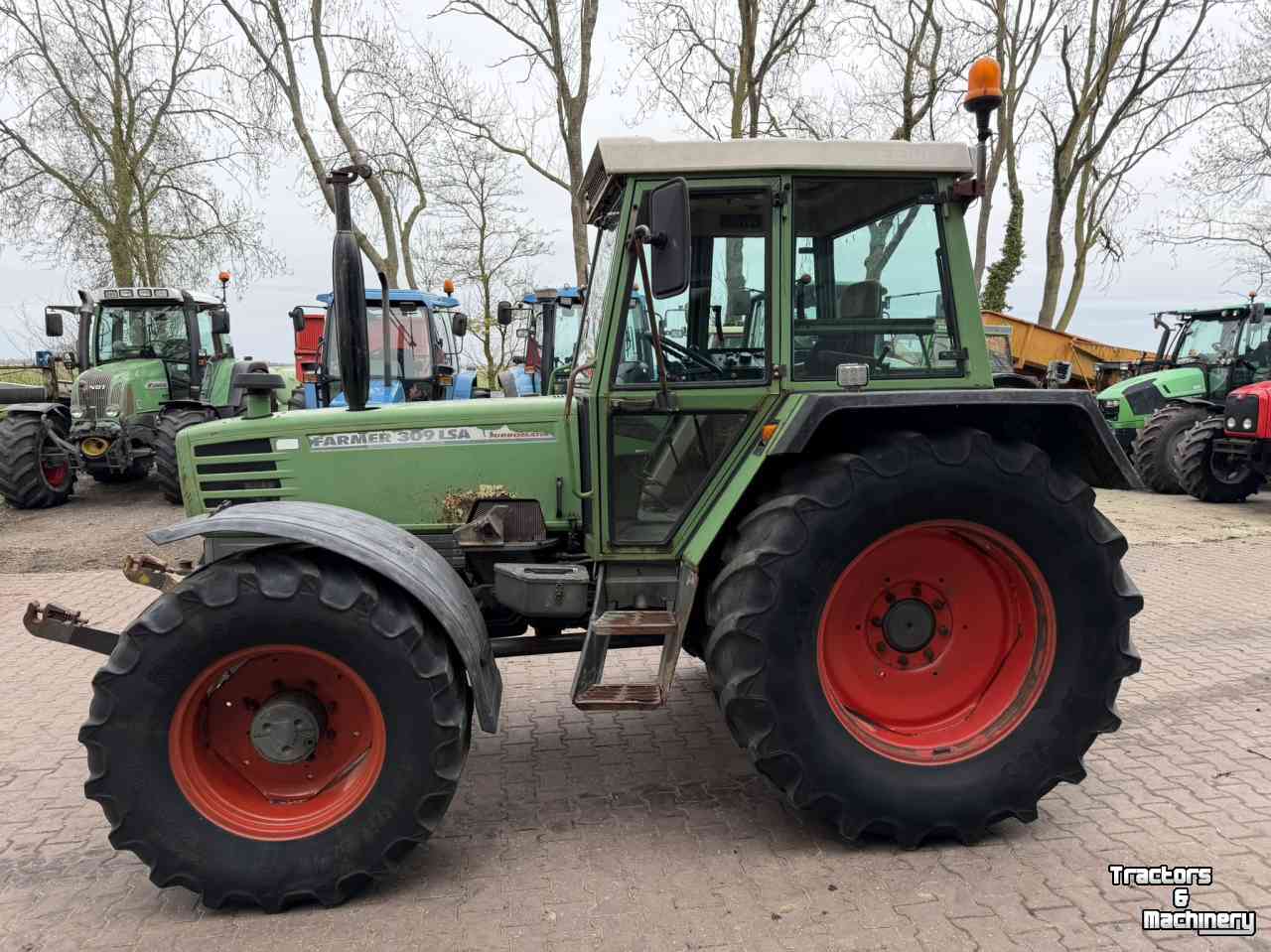 Schlepper / Traktor Fendt 309 LSA