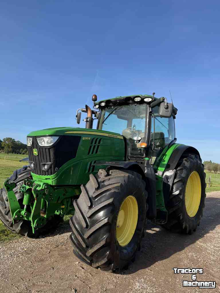 Schlepper / Traktor John Deere 6210R