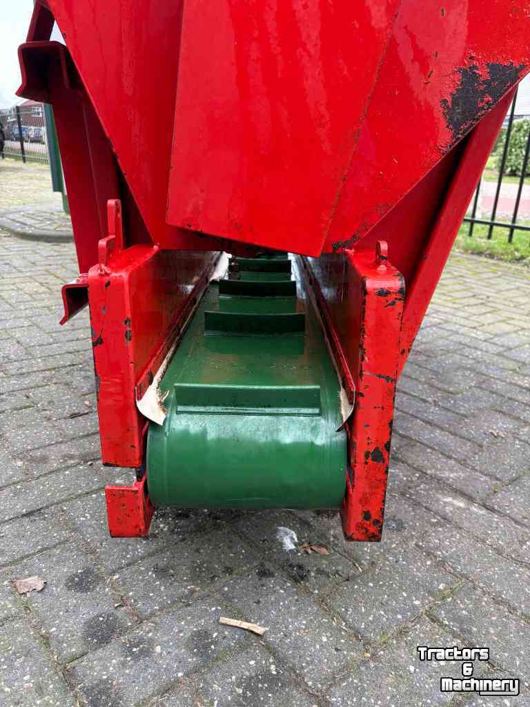 Sägemehl Streuer für Liegeboxen Mehrtens EG1200BL Boxenstrooier