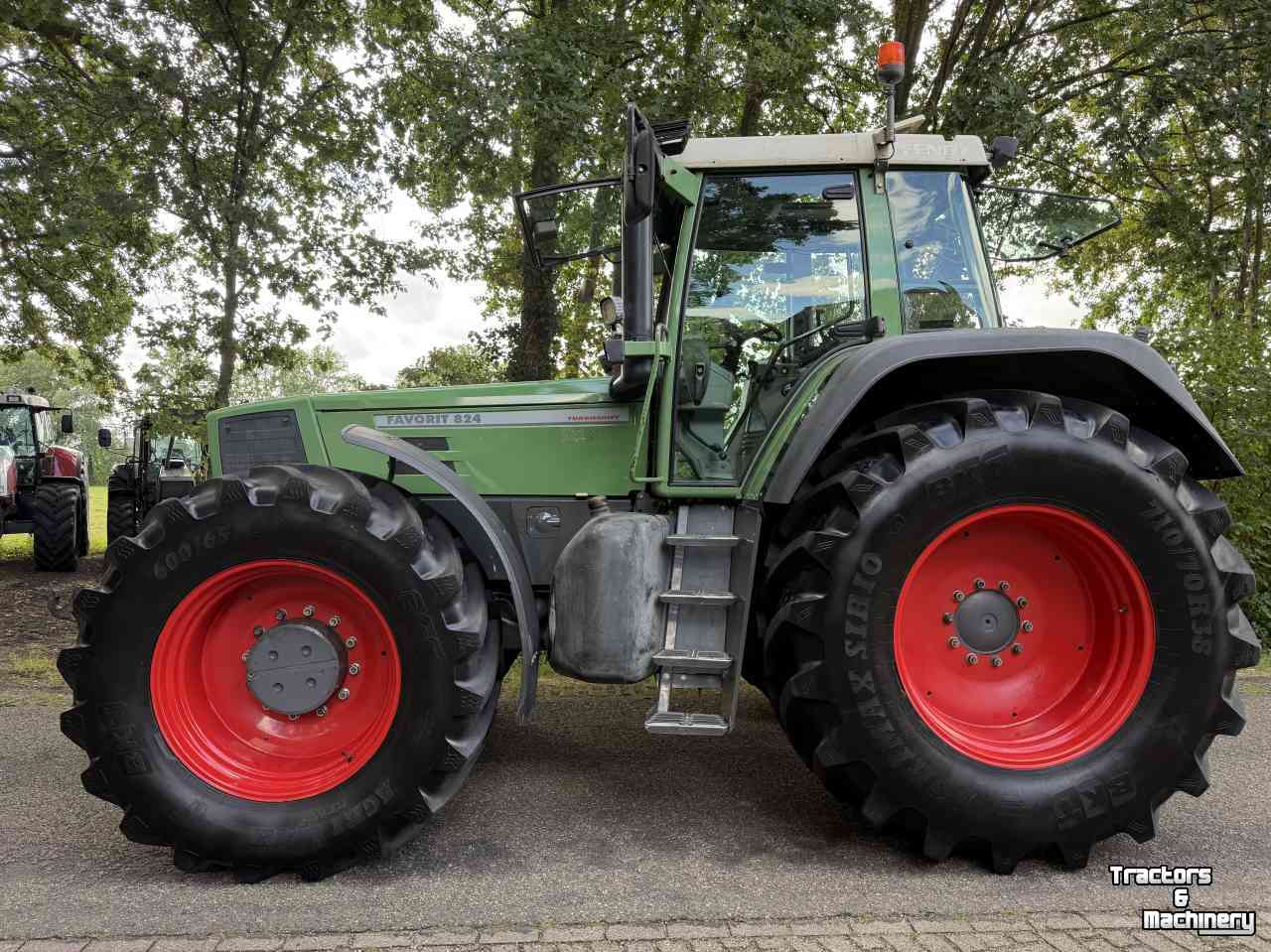 Schlepper / Traktor Fendt Favorit 824 Turboshift