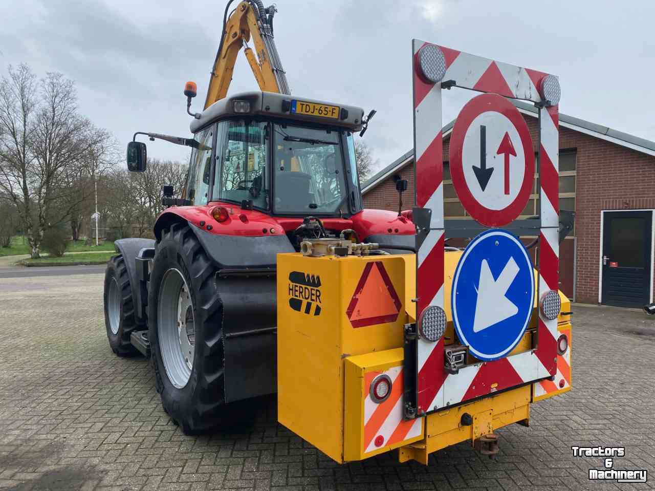 Schlepper / Traktor MF 7480 Dyna VT