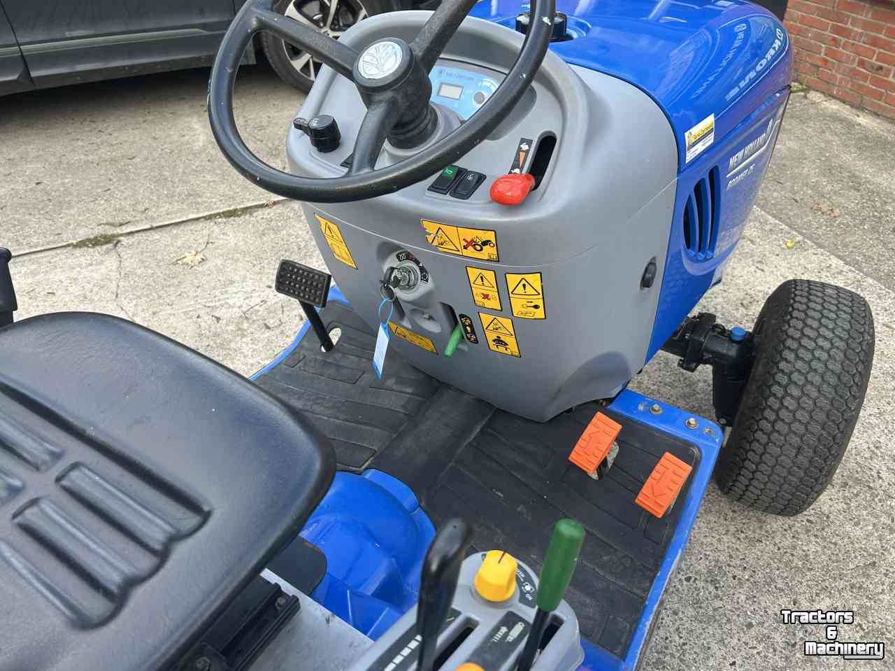 Gartentraktoren New Holland Boomer 25 HST