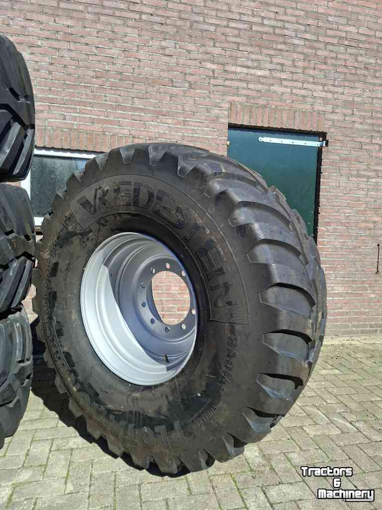 Räder, Reifen, Felgen & Distanzringe Vredestein Nieuwe Vredestein Flotation trac 650/65R26.5 kipper/kieper/dumper banden op velg 650/55R26.5