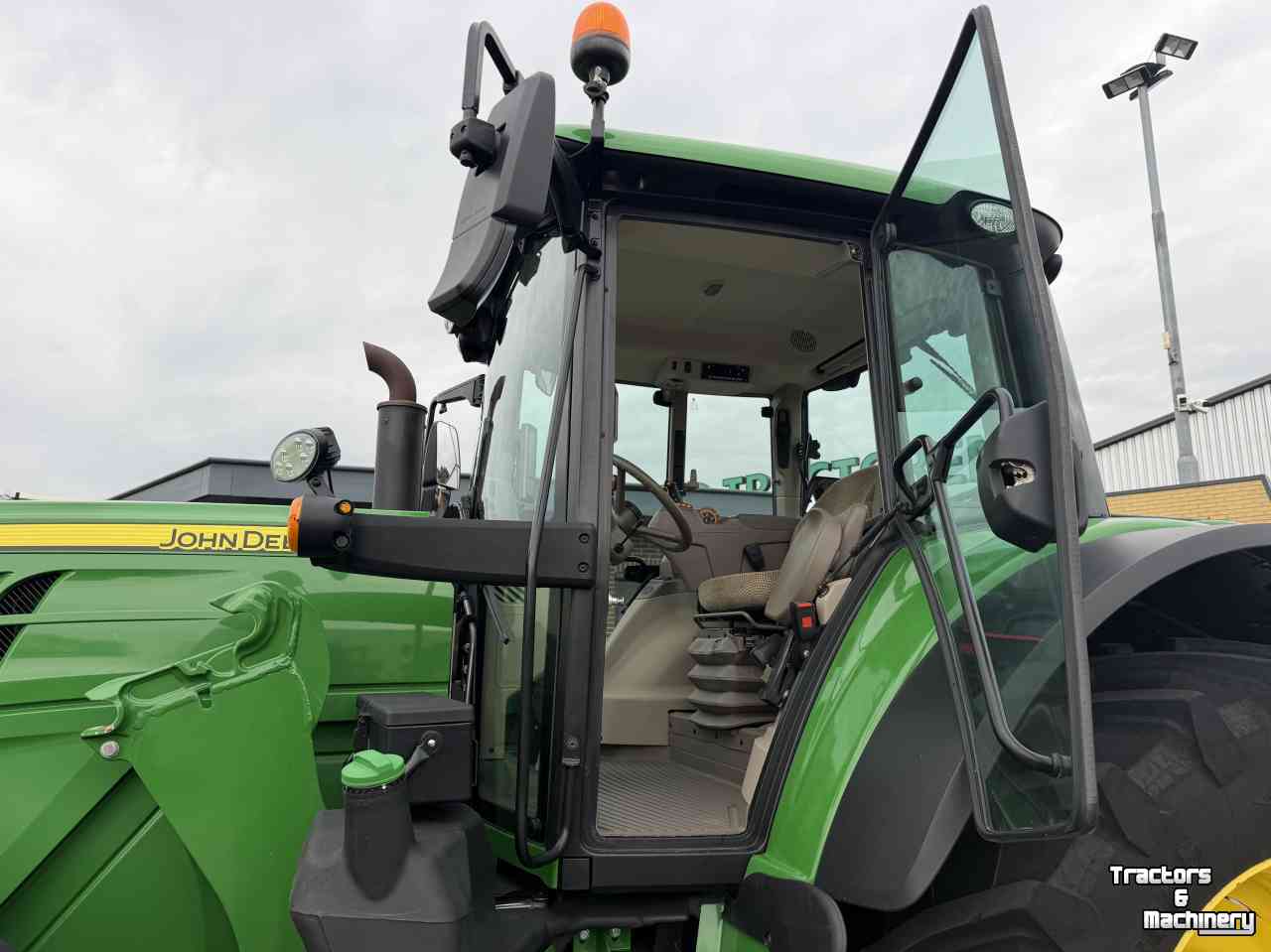 Schlepper / Traktor John Deere 6155M CQ40 2023 1120 UUR FH+FA AUTOTRAC-READY!!!