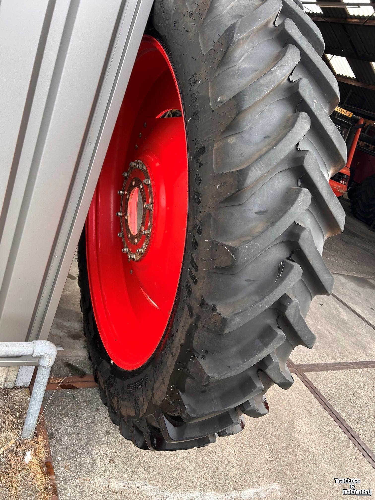 Räder, Reifen, Felgen & Distanzringe Alliance 380/90R54 wielen