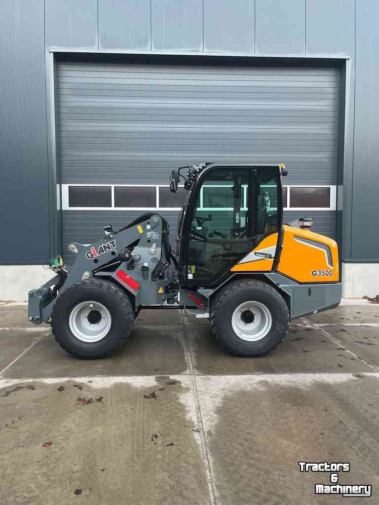 Radlader Giant G3500 mini shovel kniklader