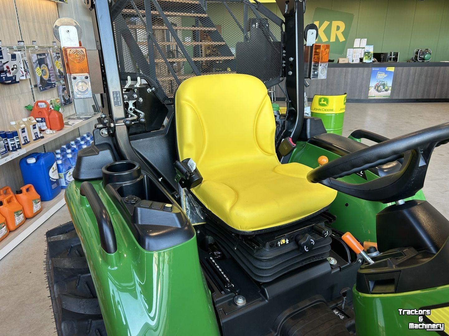 Obsttraktor John Deere 3038E