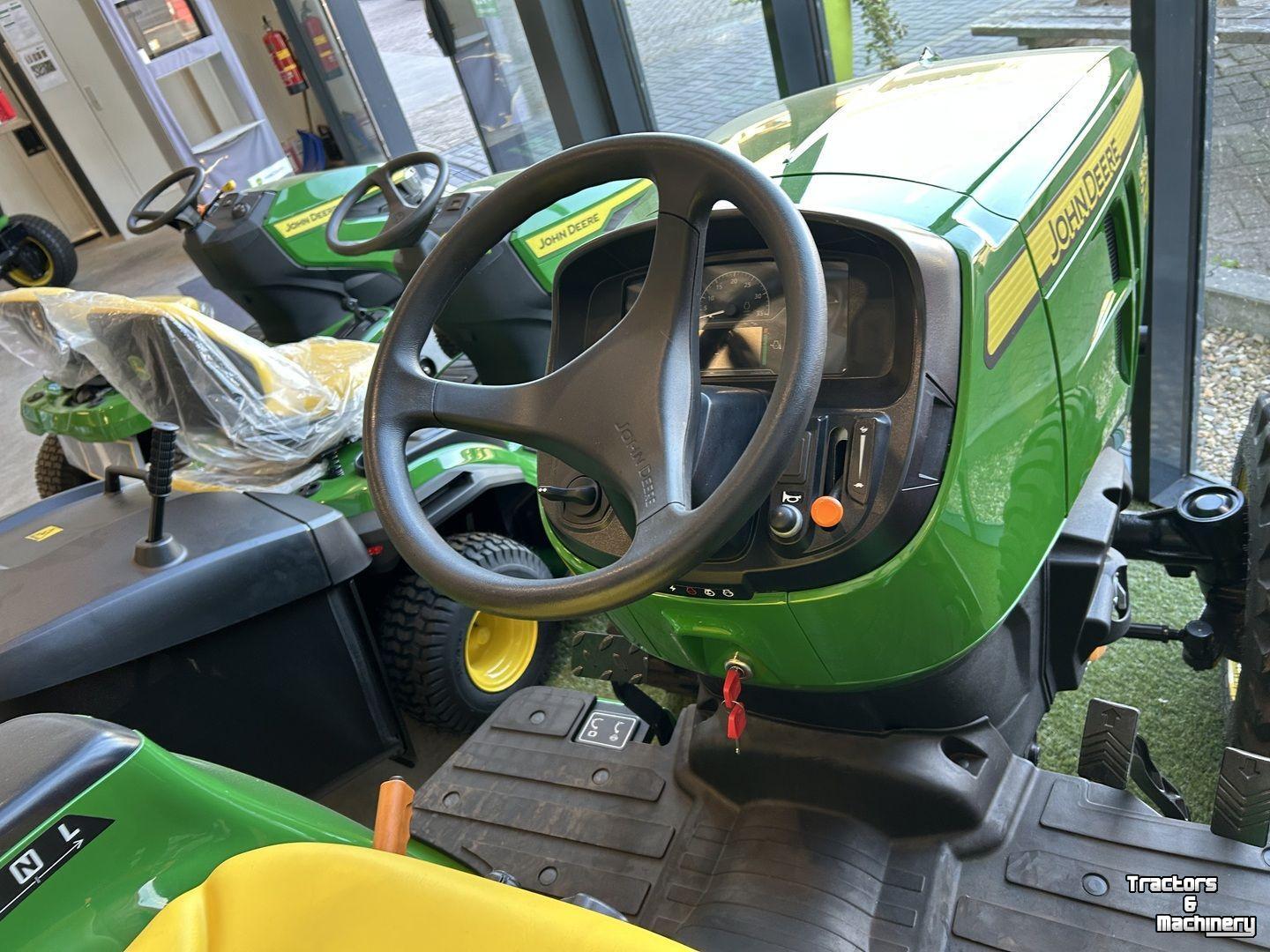 Obsttraktor John Deere 3038E
