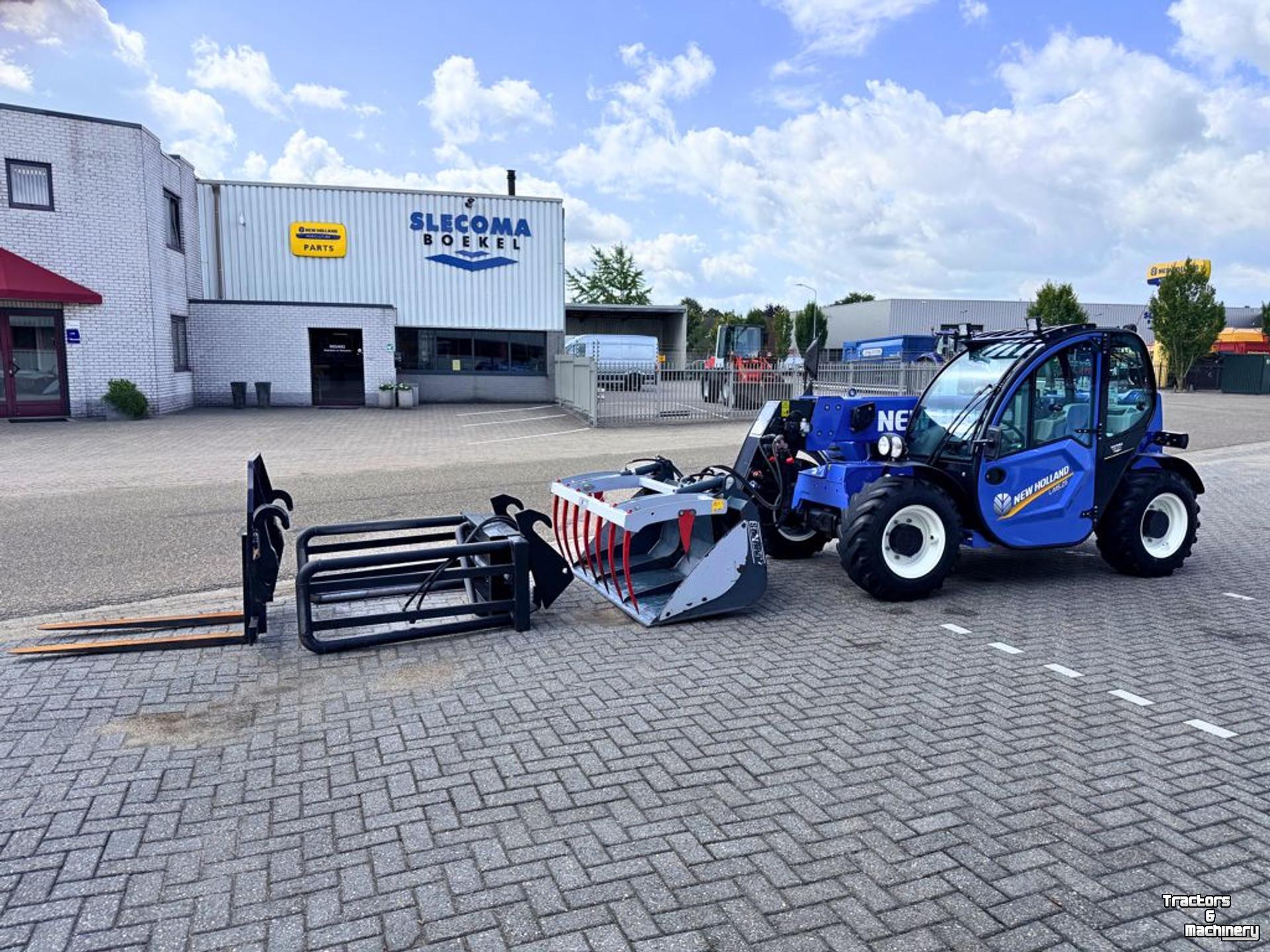 Teleskoplader New Holland LM5.25 Verreiker