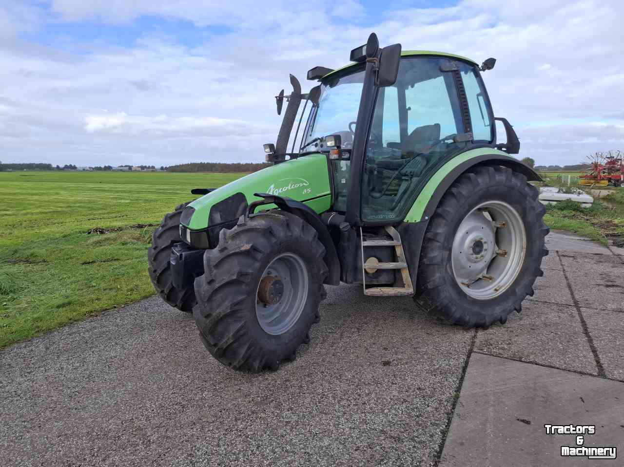 Schlepper / Traktor Deutz-Fahr Agrotron 85