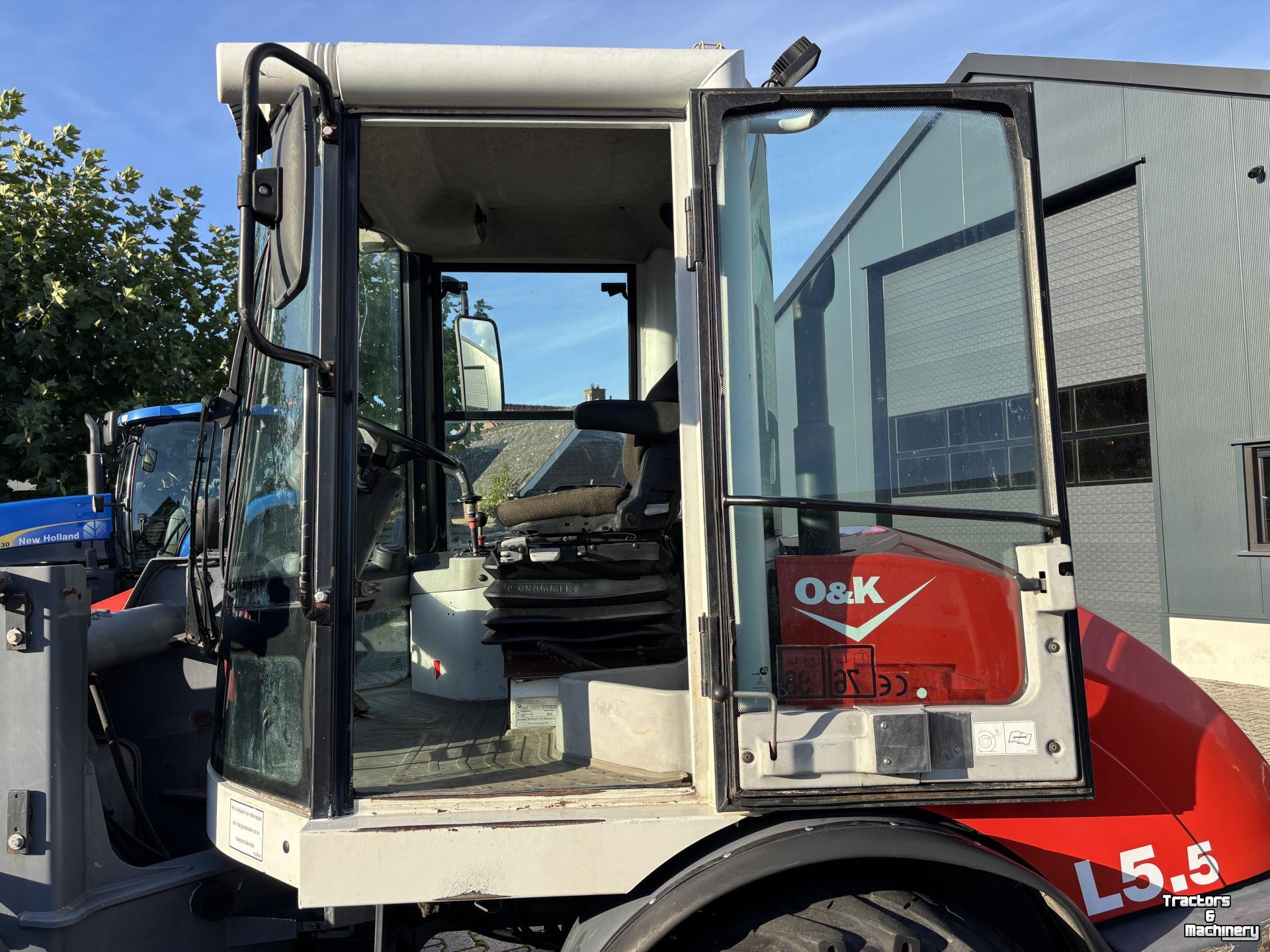 Radlader O&K L5.5 Shovel met Bak en Palletbord.