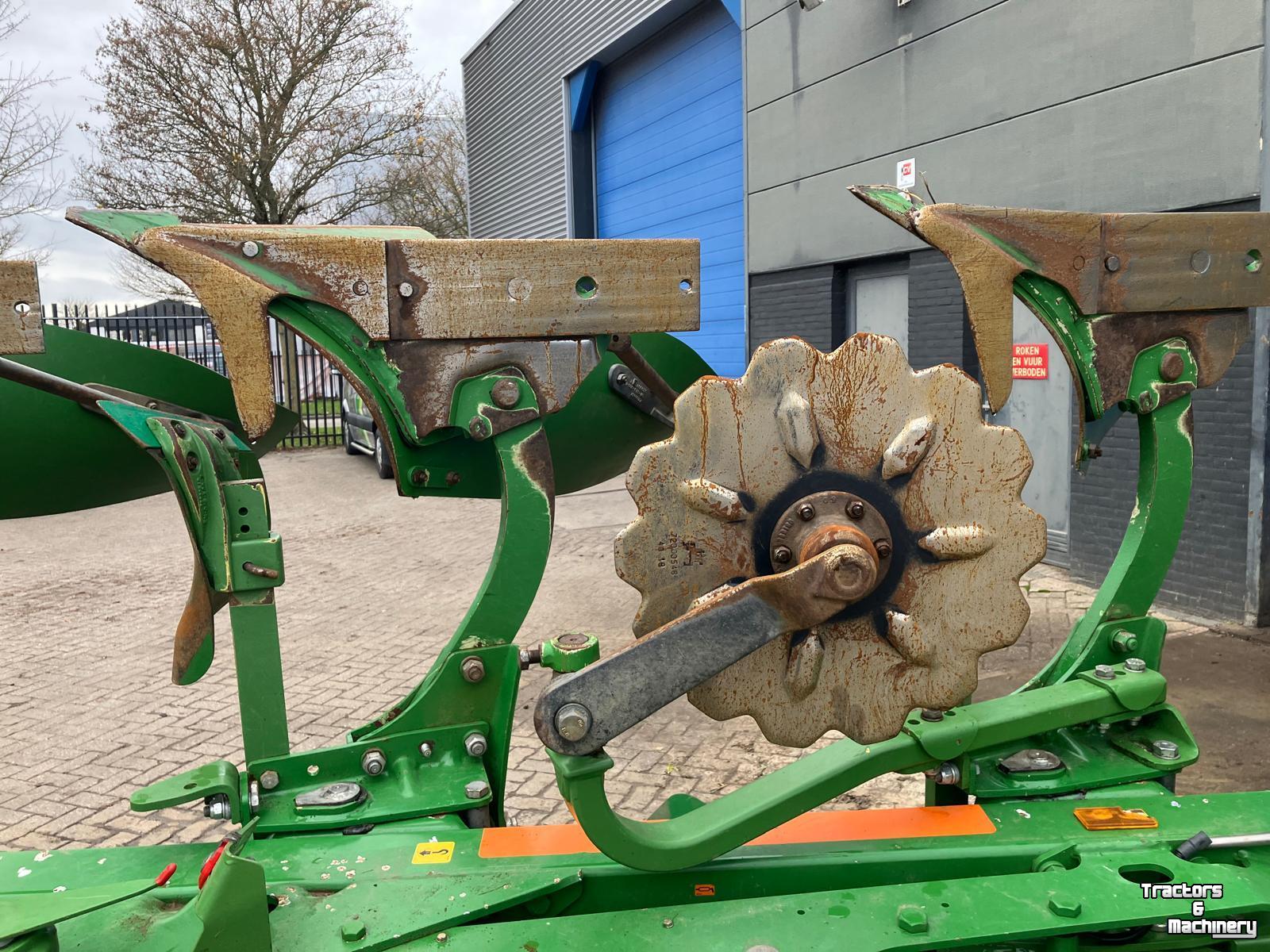 Pflüge Amazone Cayron V200-100