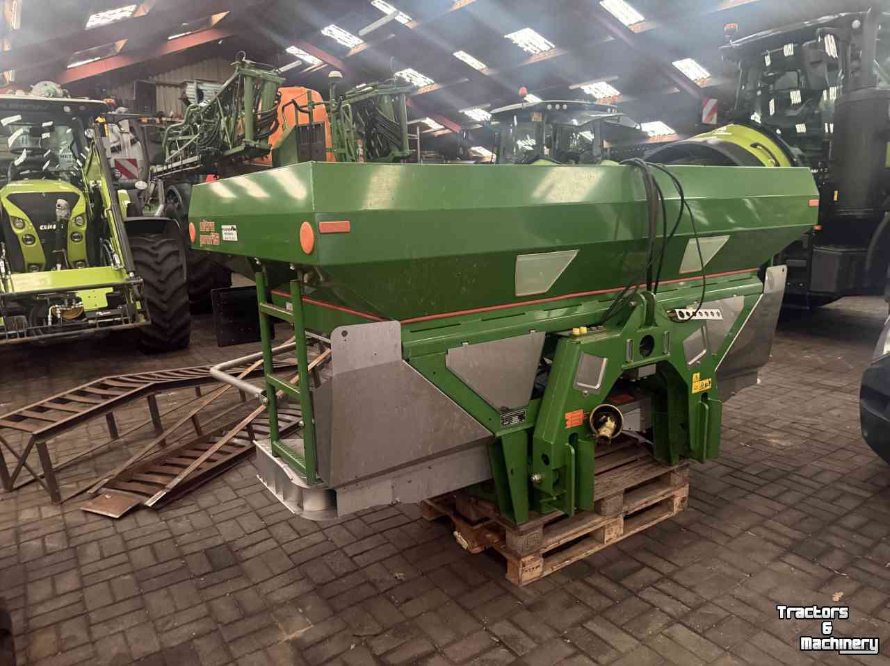Düngerstreuer Amazone Ultra 3000