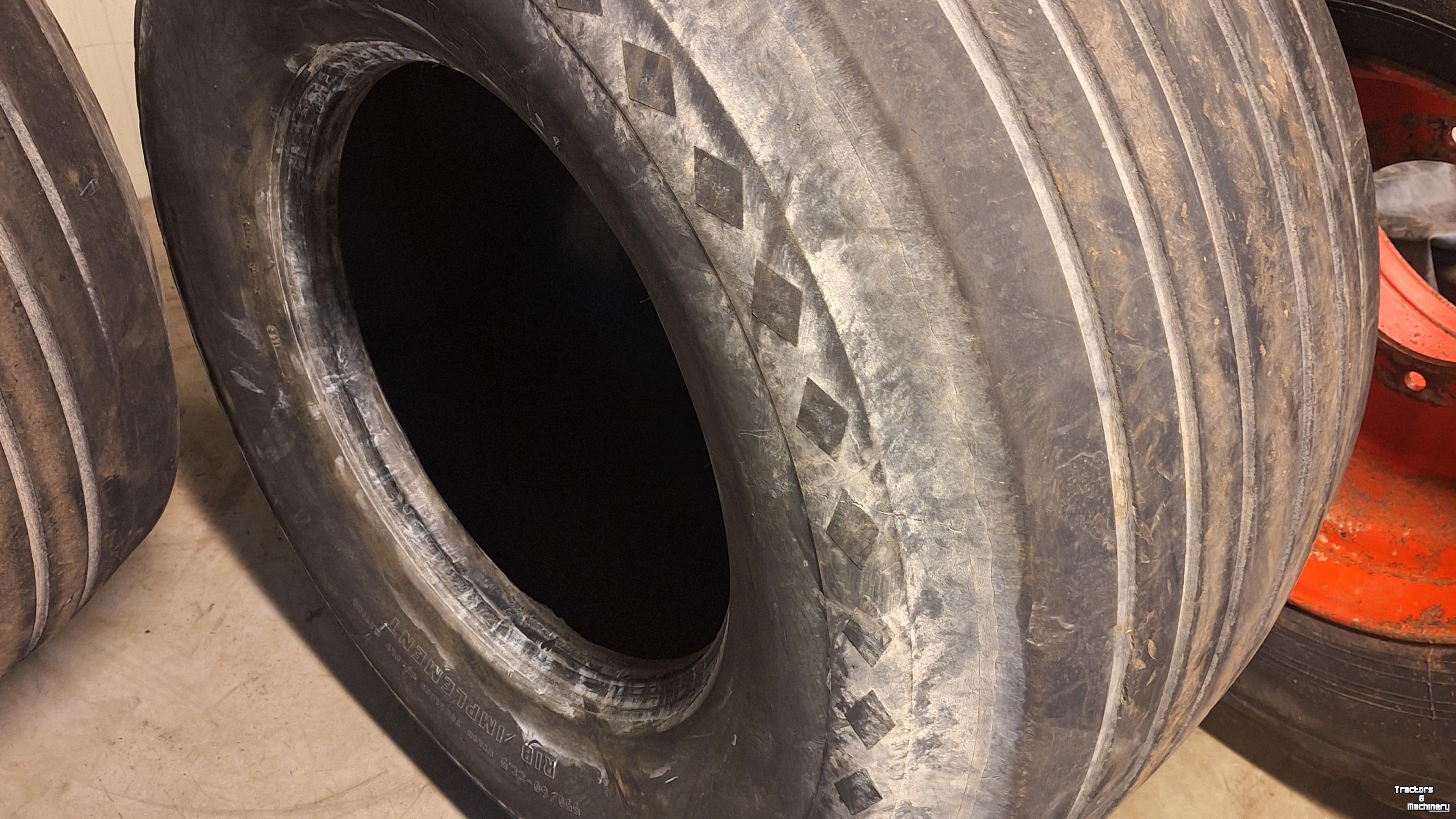 Räder, Reifen, Felgen & Distanzringe  Onbekend 550/60x22.5 buitenbanden